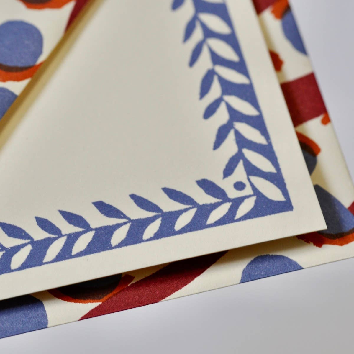 10 Postcards with Patterned Border in Scumble Blue