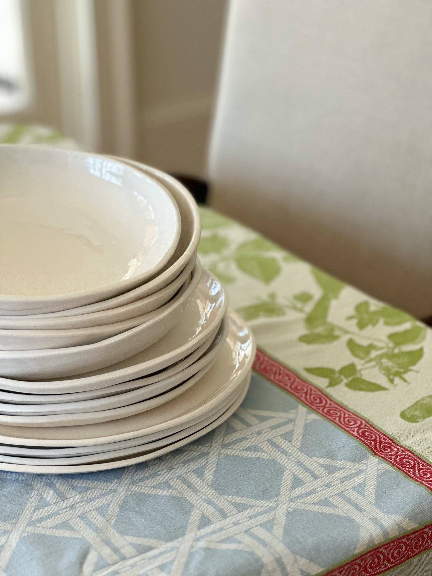 Simple Round Small Serving or Pasta/Soup Bowl, Cream 9"