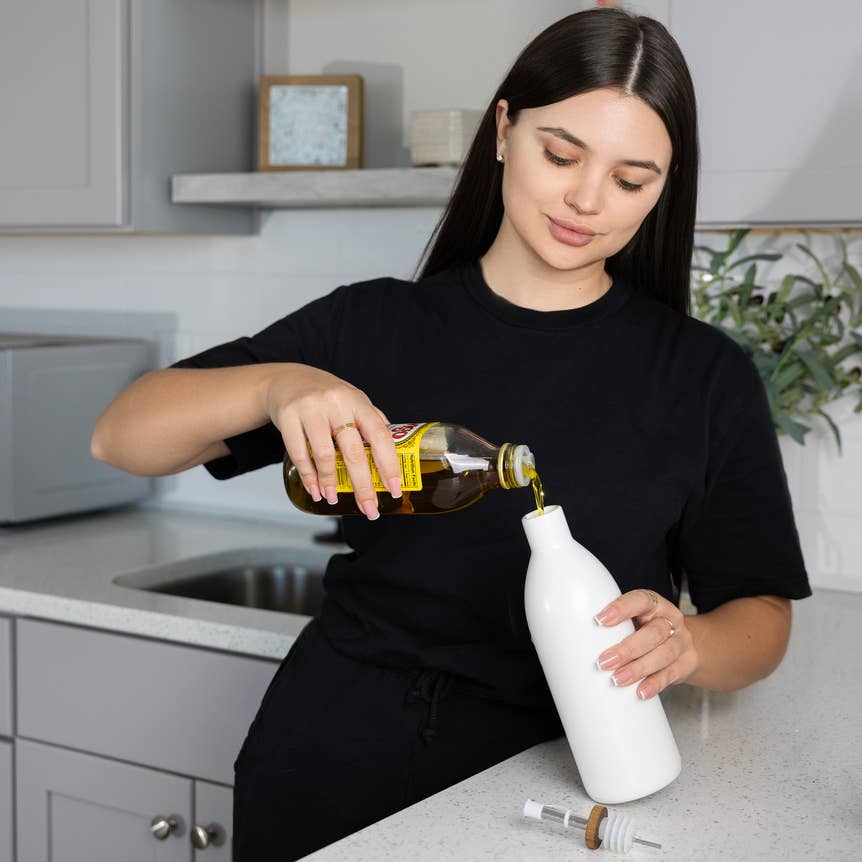 White Ceramic Oil Bottle,17 oz Olive Oil Dispenser